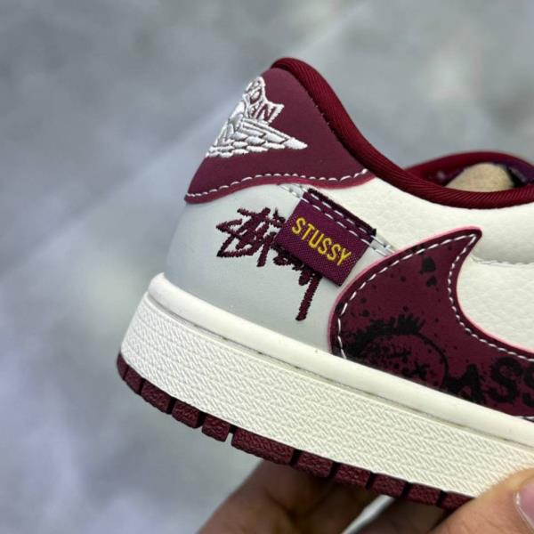 جردن 1 ترویس اسکات Nike Air Jordan 1Travis Scott 10262