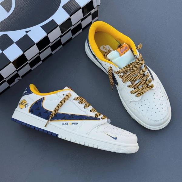 جردن 1 ترویس اسکات Nike Air Jordan 1Travis Scott 277