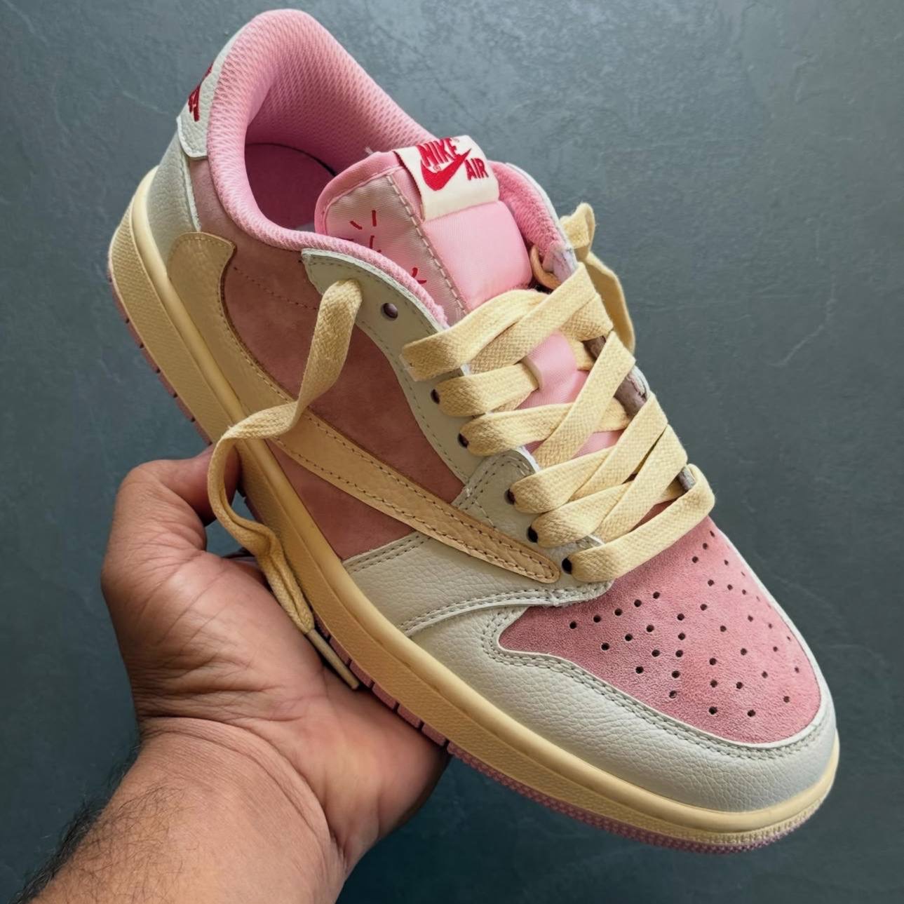 جردن 1 ترویس اسکات Nike Air Jordan 1Travis Scott 276