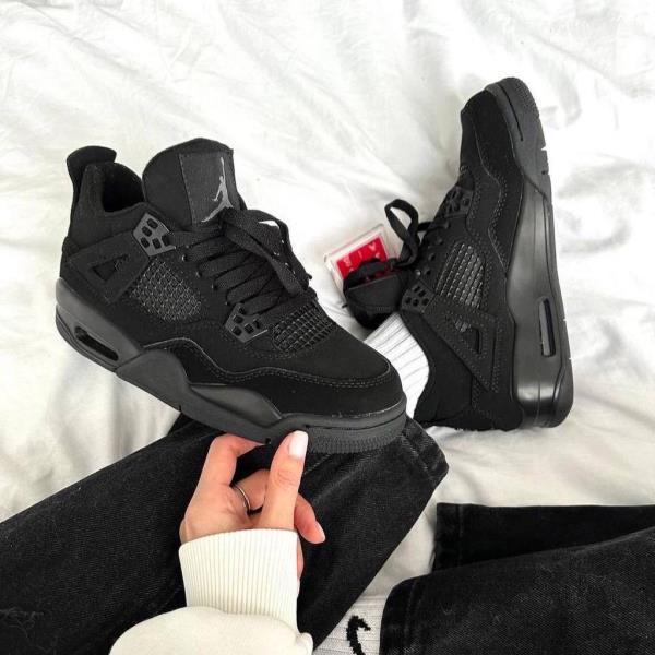 جردن 4بلک کت Nike Air Jordan4 black cat 260