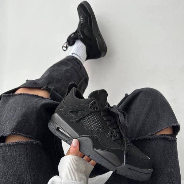 جردن 4بلک کت Nike Air Jordan4 black cat 260