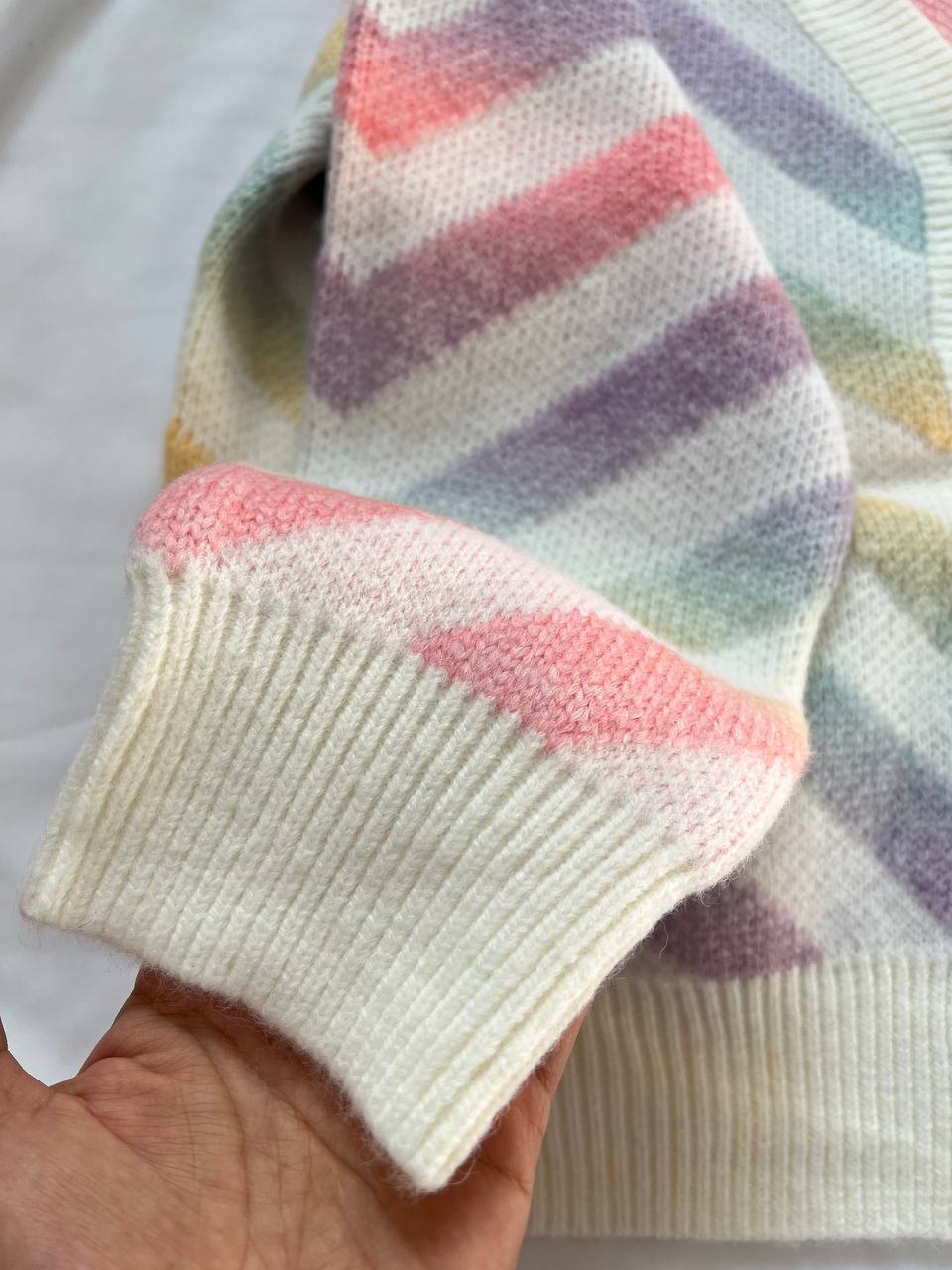 ژاکت بافت رنگین کمانی