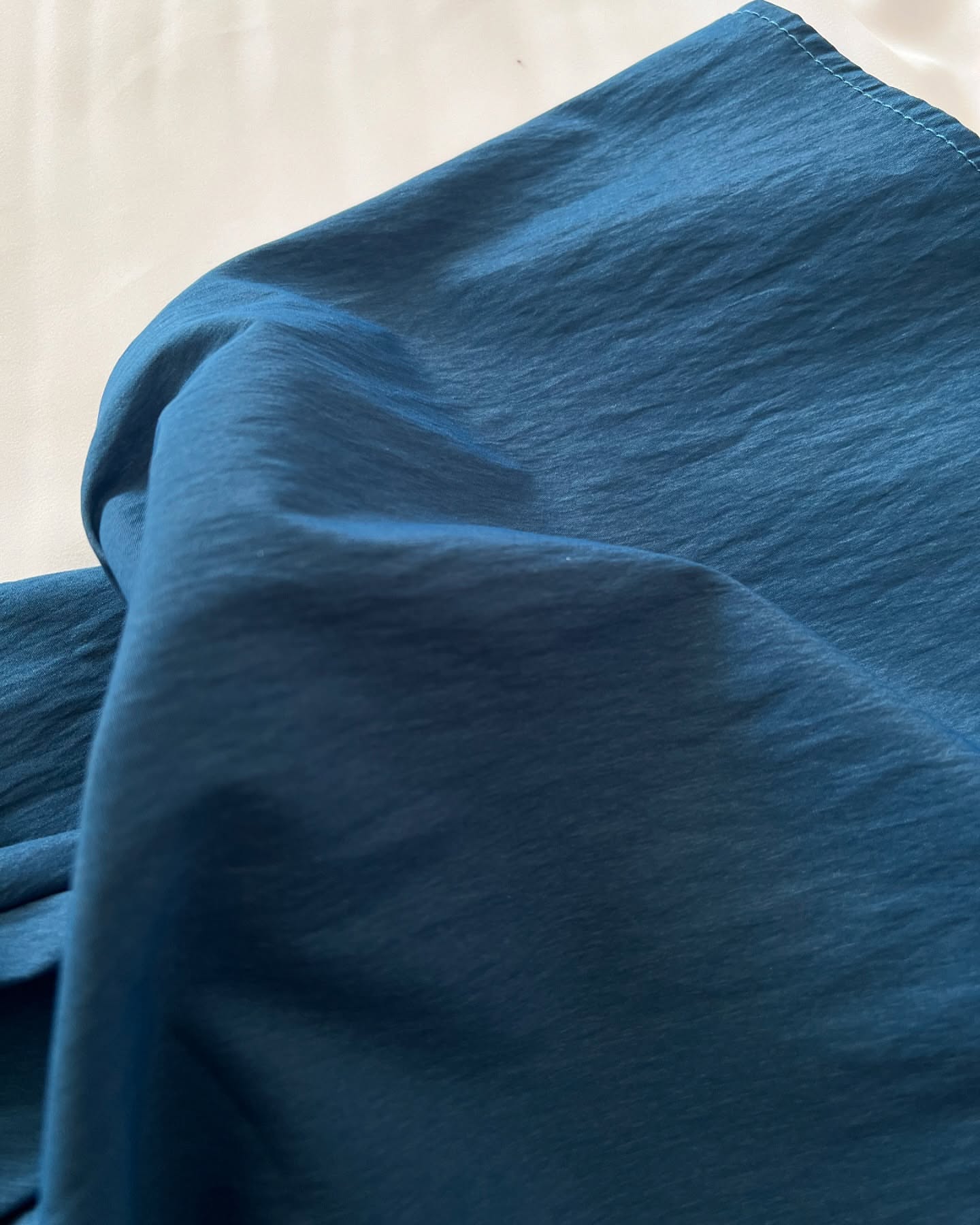 ست دو تیکه شومیز خامه دوزی و دامن نخی