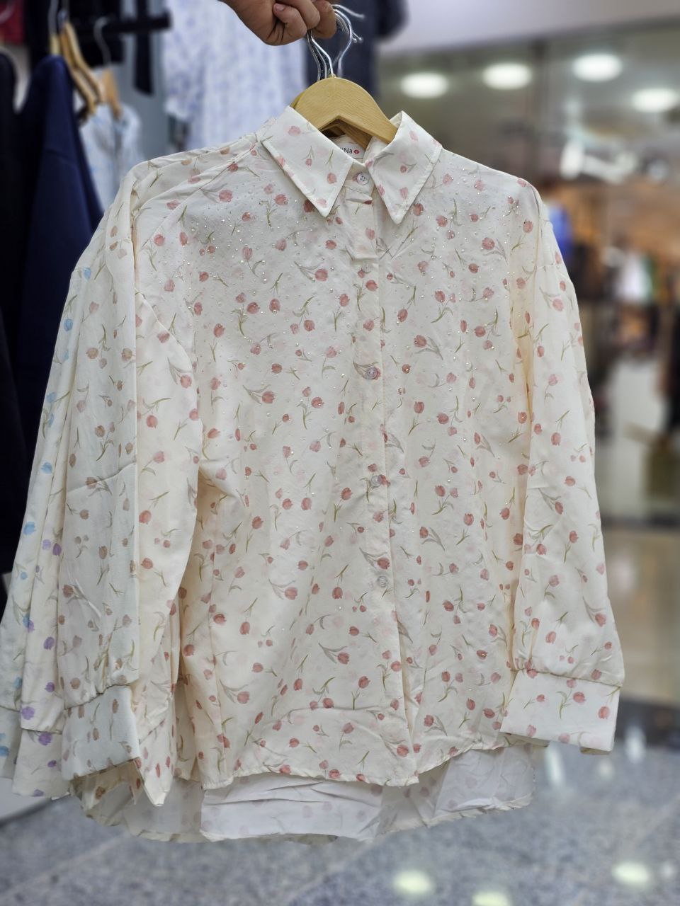 شومیز نخی نگین کار شده شاین دار