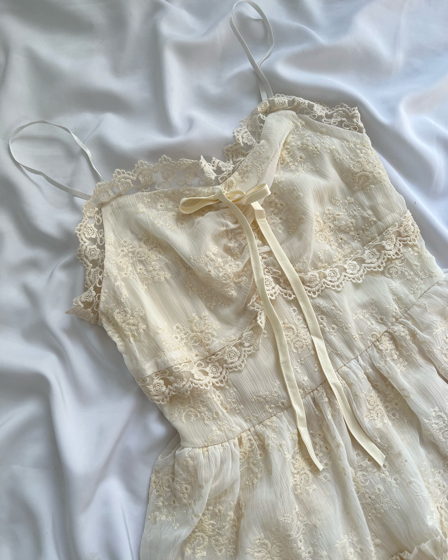 پیراهن دو بند گیپوری