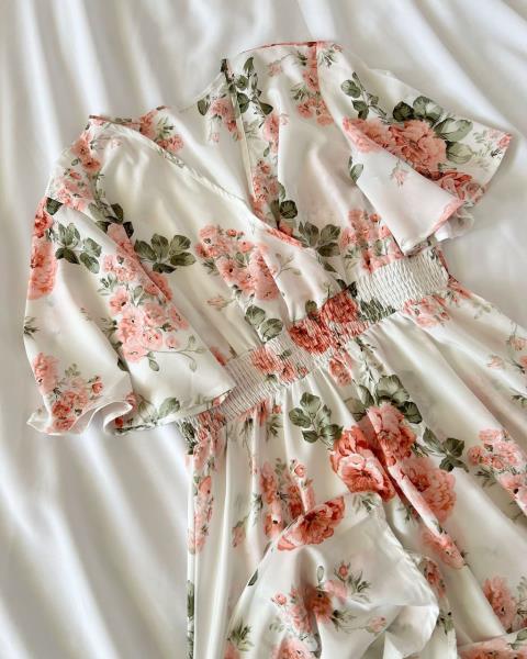 پیراهن گلدار نخی