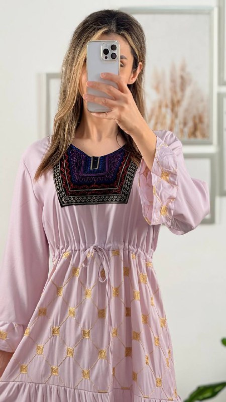 پیراهن گلدوزی