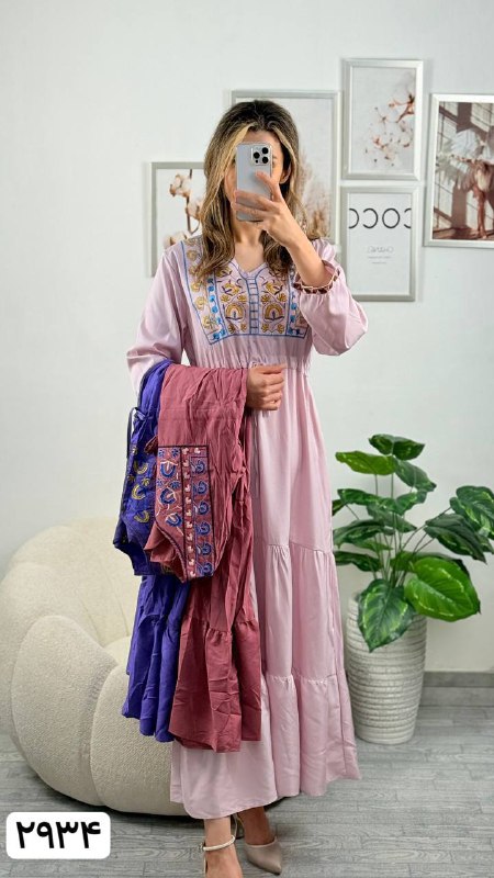 پیراهن گلدوزی