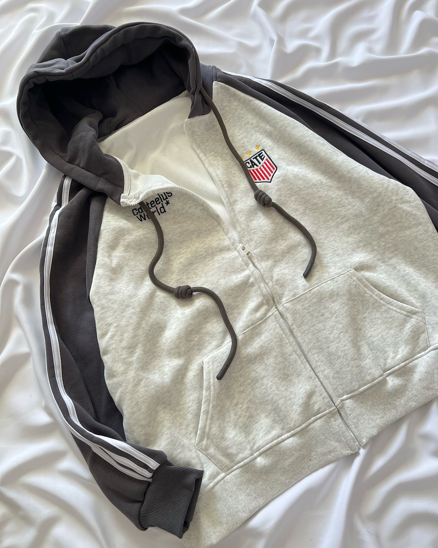 سویشرت بیسبالی لش داخل مخمل