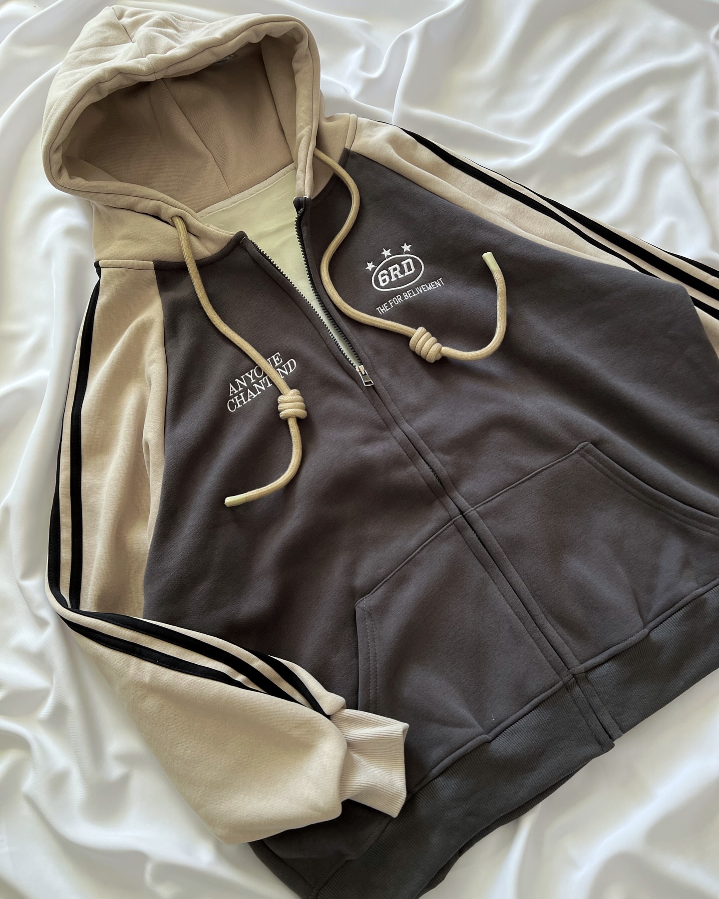 سویشرت بیسبالی لش داخل مخمل