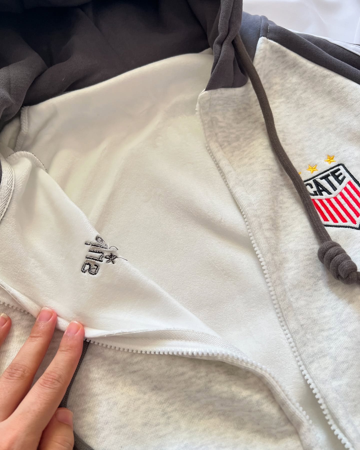 سویشرت بیسبالی لش داخل مخمل