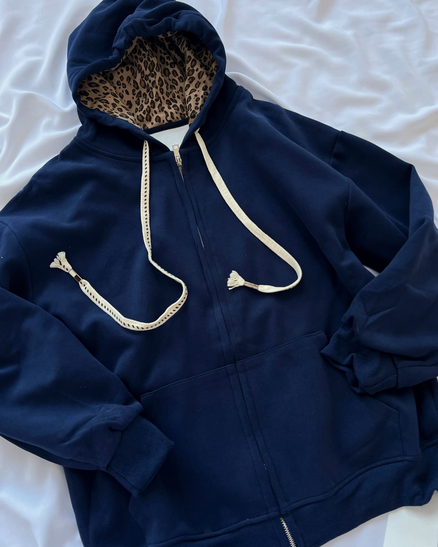 سویشرت کلاهدار