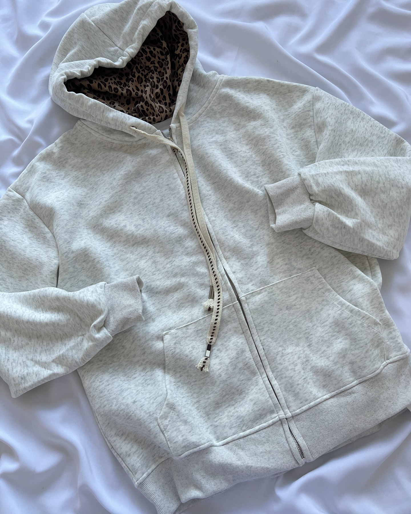 سویشرت کلاهدار