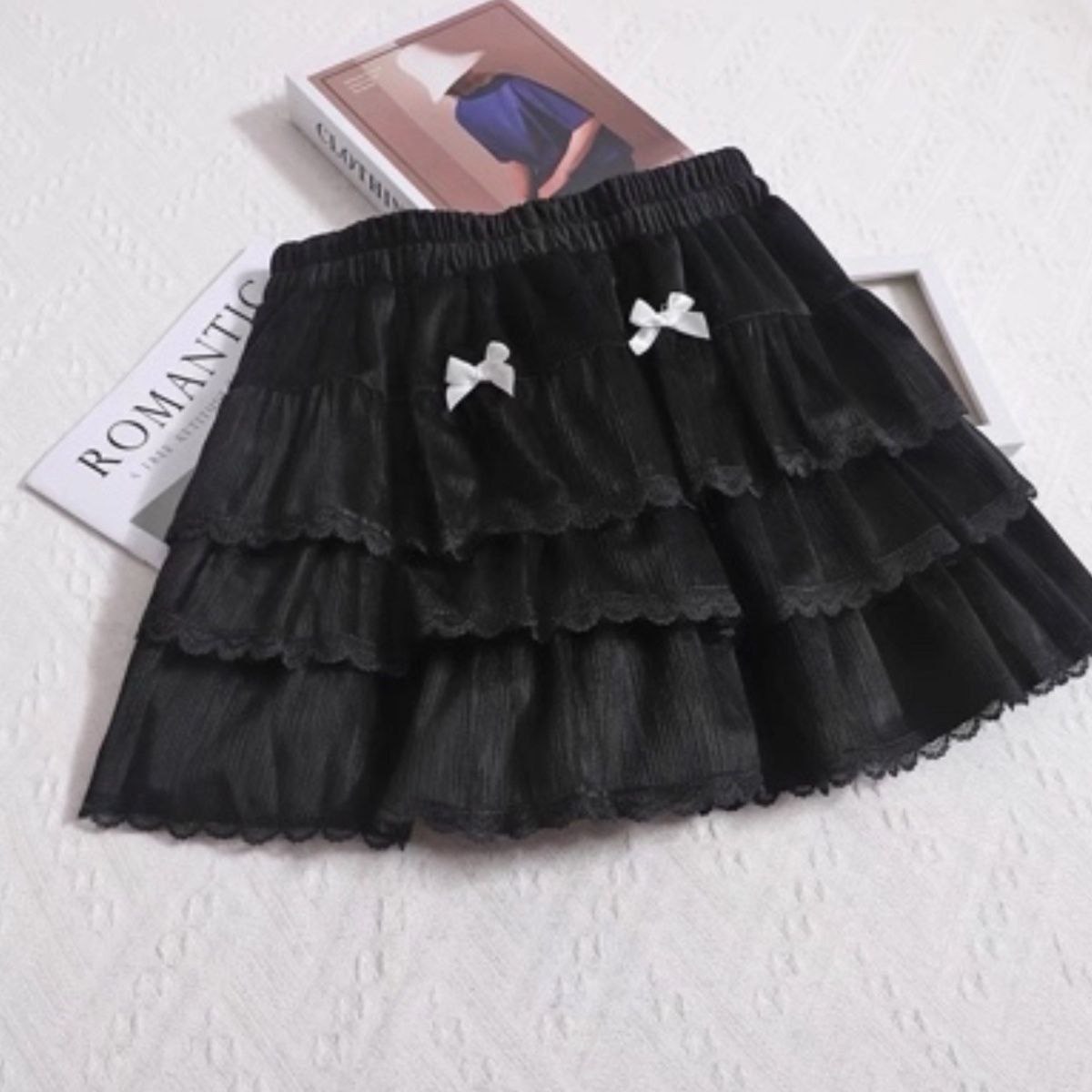 دامن کوتاه طبقه ای