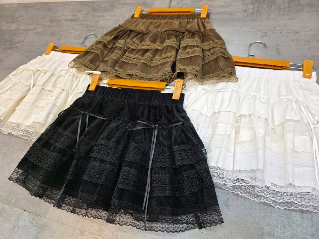 دامن کوتاه طبقه ای