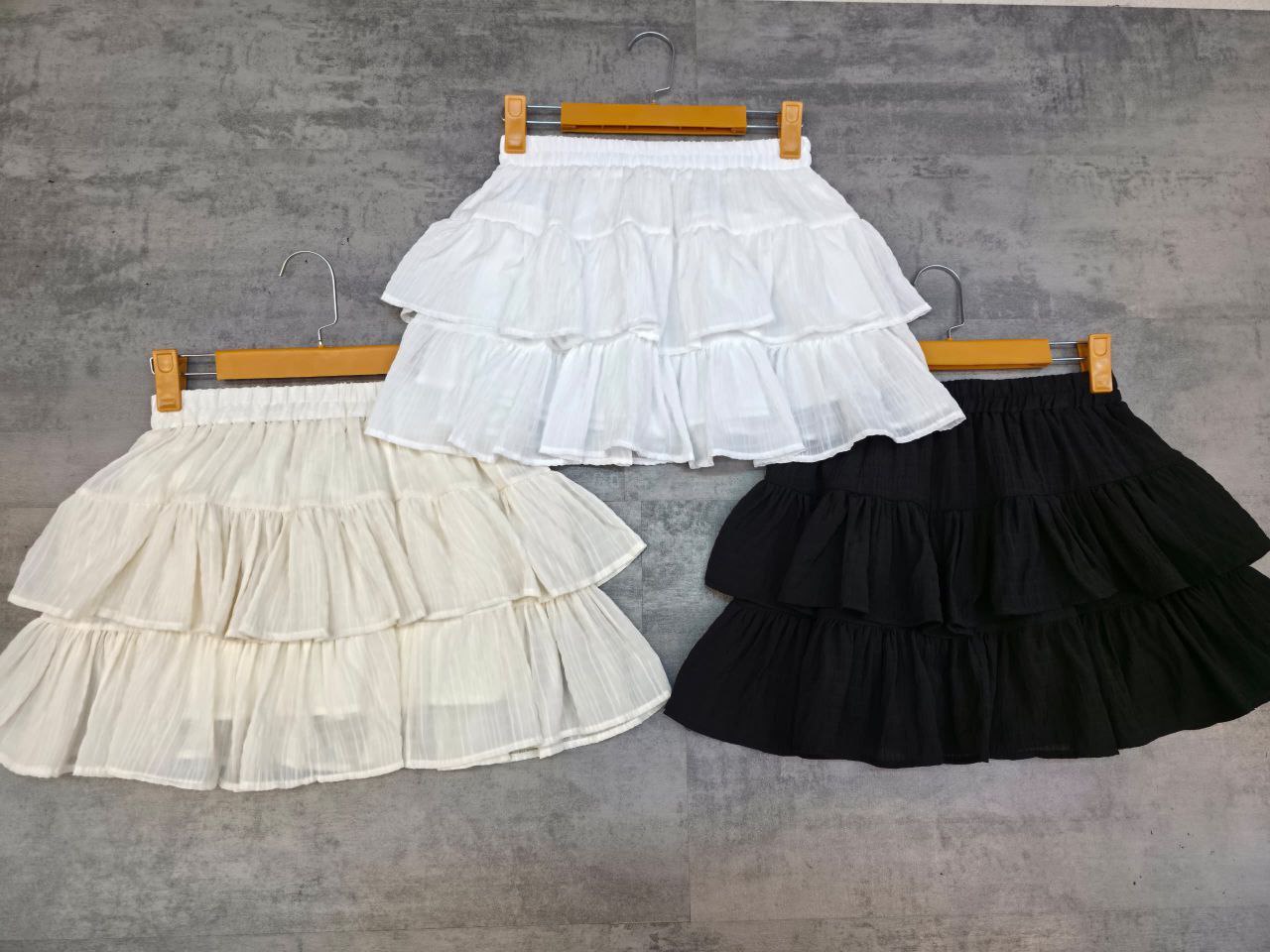 دامن کوتاه طبقه ای