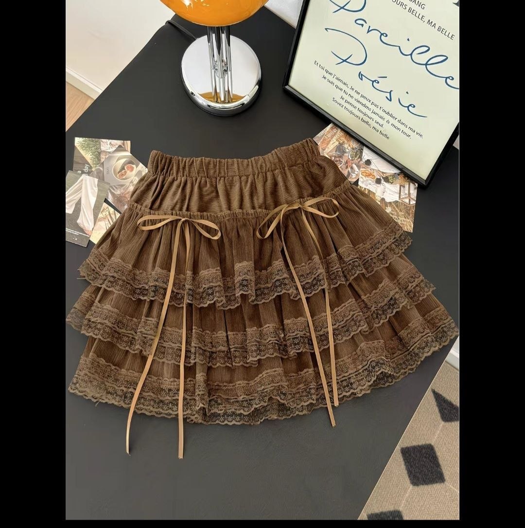 دامن کوتاه طبقه ای