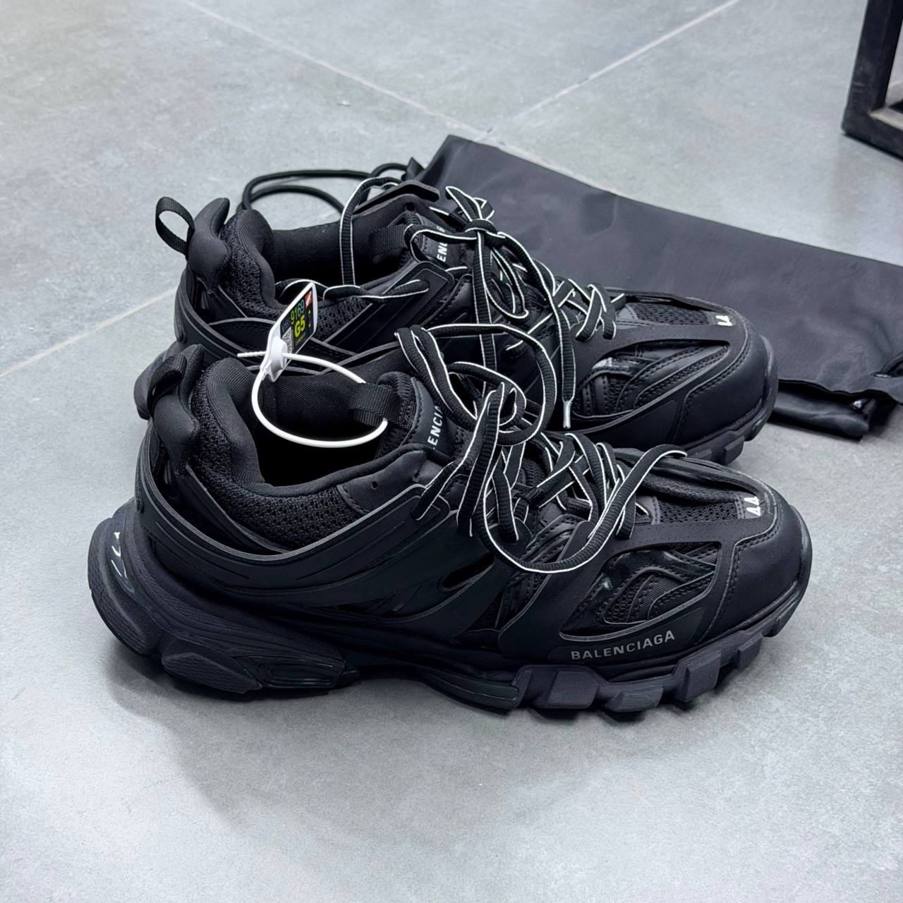 بالنسیاگا ترک مشکی