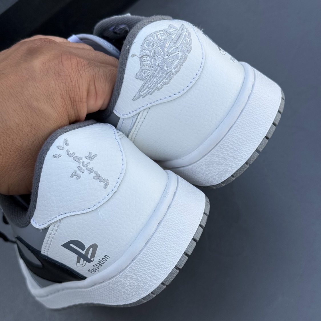 جردن 1 ترویس اسکات Nike Air Jordan 1Travis Scott