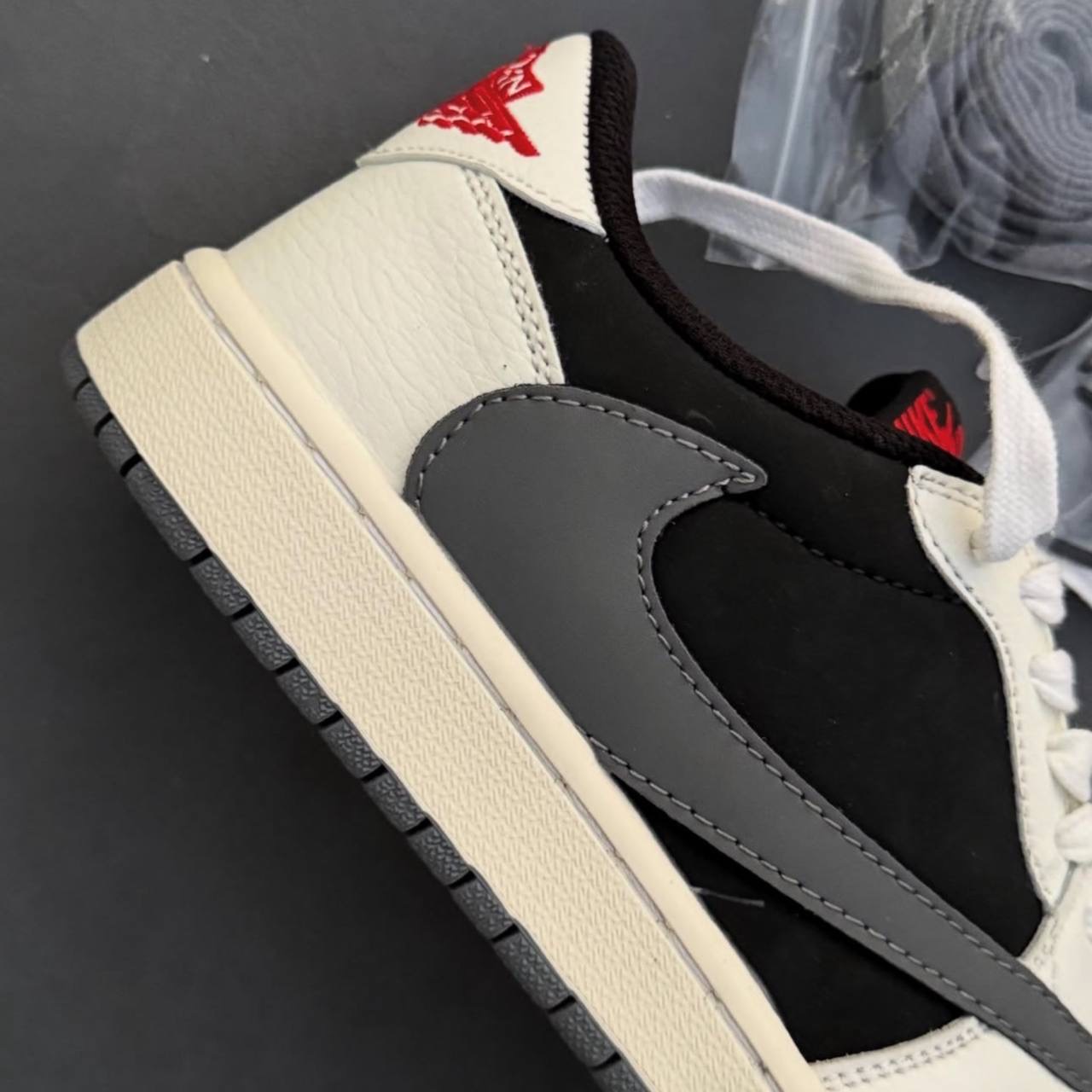 جردن 1 ترویس اسکات Nike Air Jordan 1Travis Scott