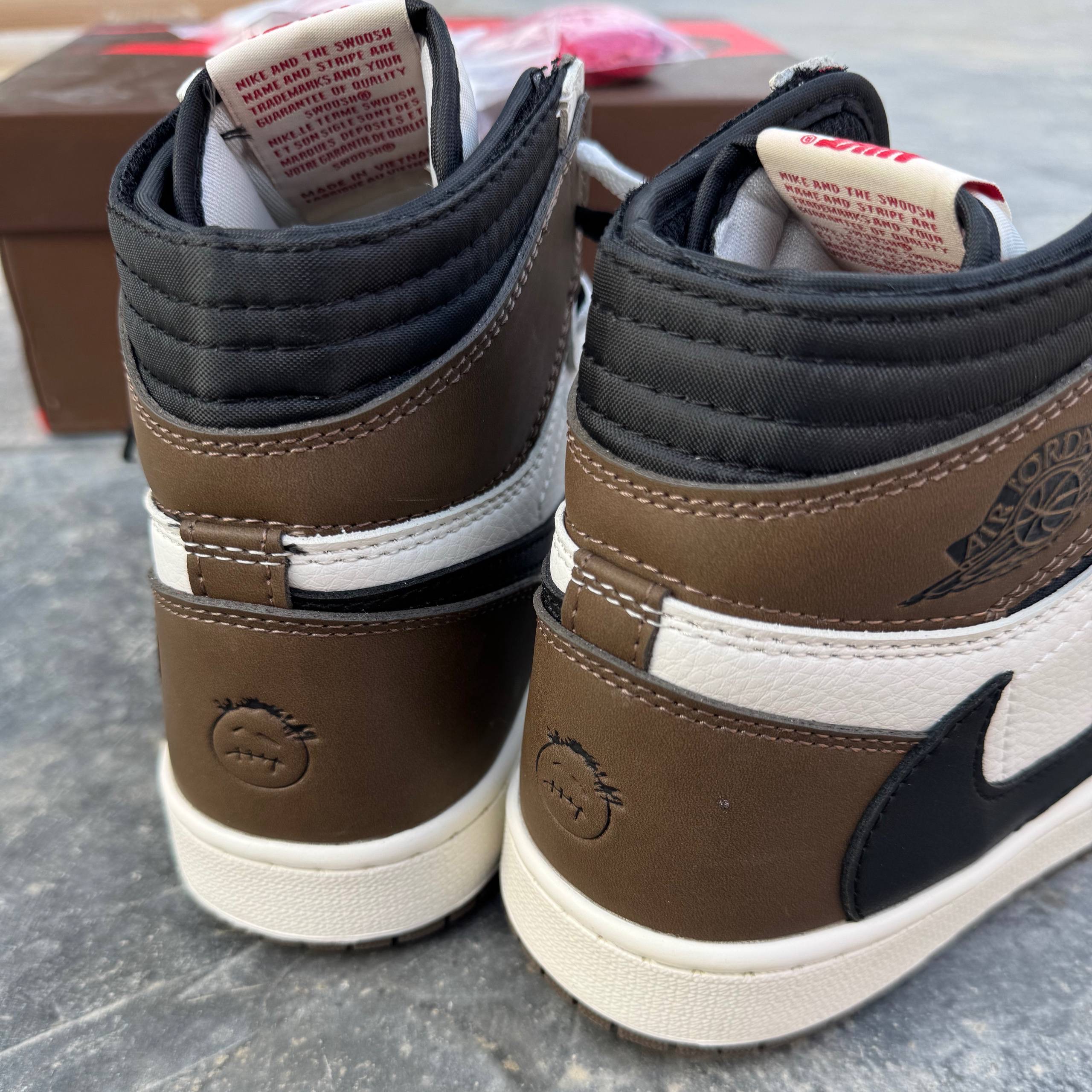 جردن 1 ترویس اسکات موکا Nike Air Jordan 1 Retro High OG SP Travis Scott Mocha 72