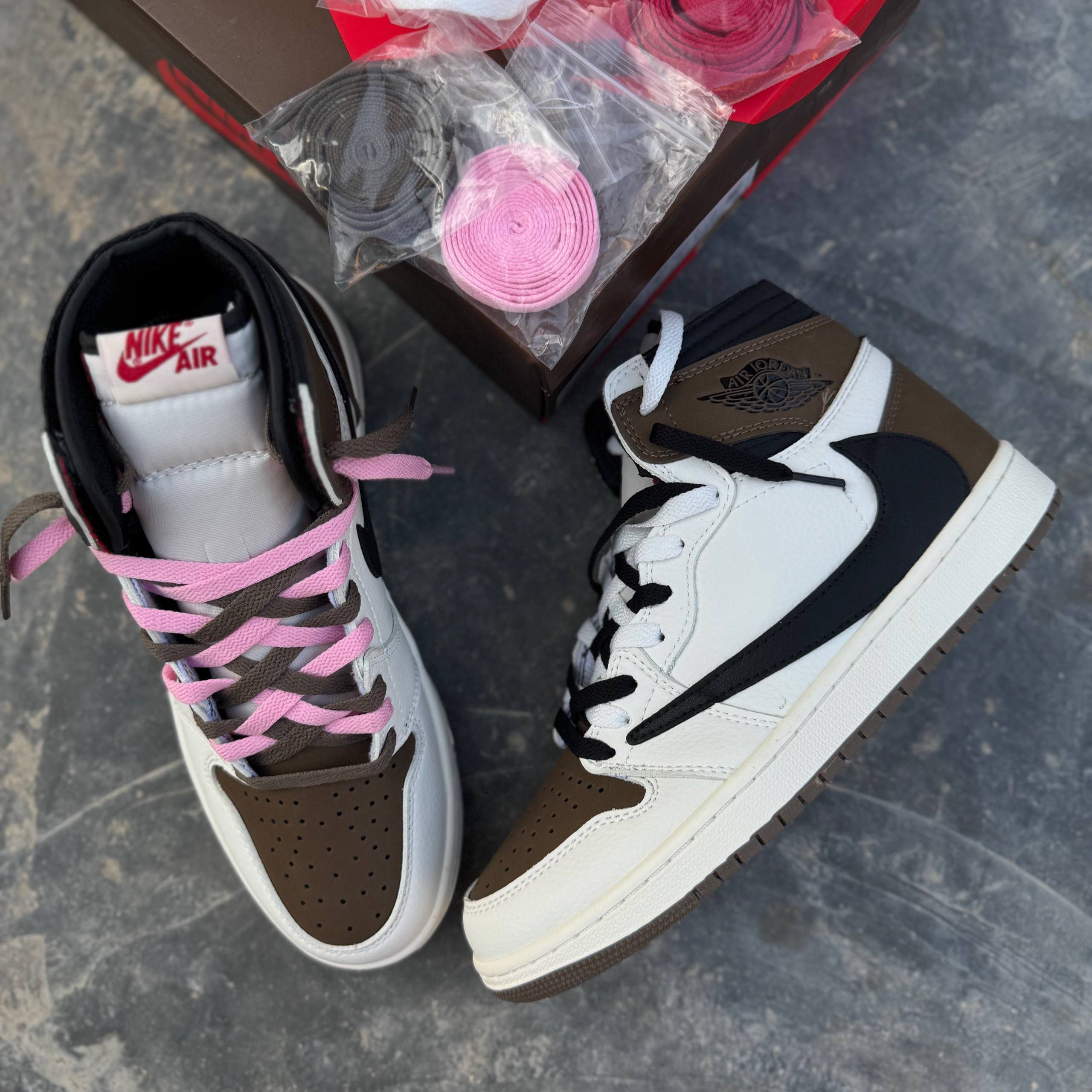 جردن 1 ترویس اسکات موکا Nike Air Jordan 1 Retro High OG SP Travis Scott Mocha 72