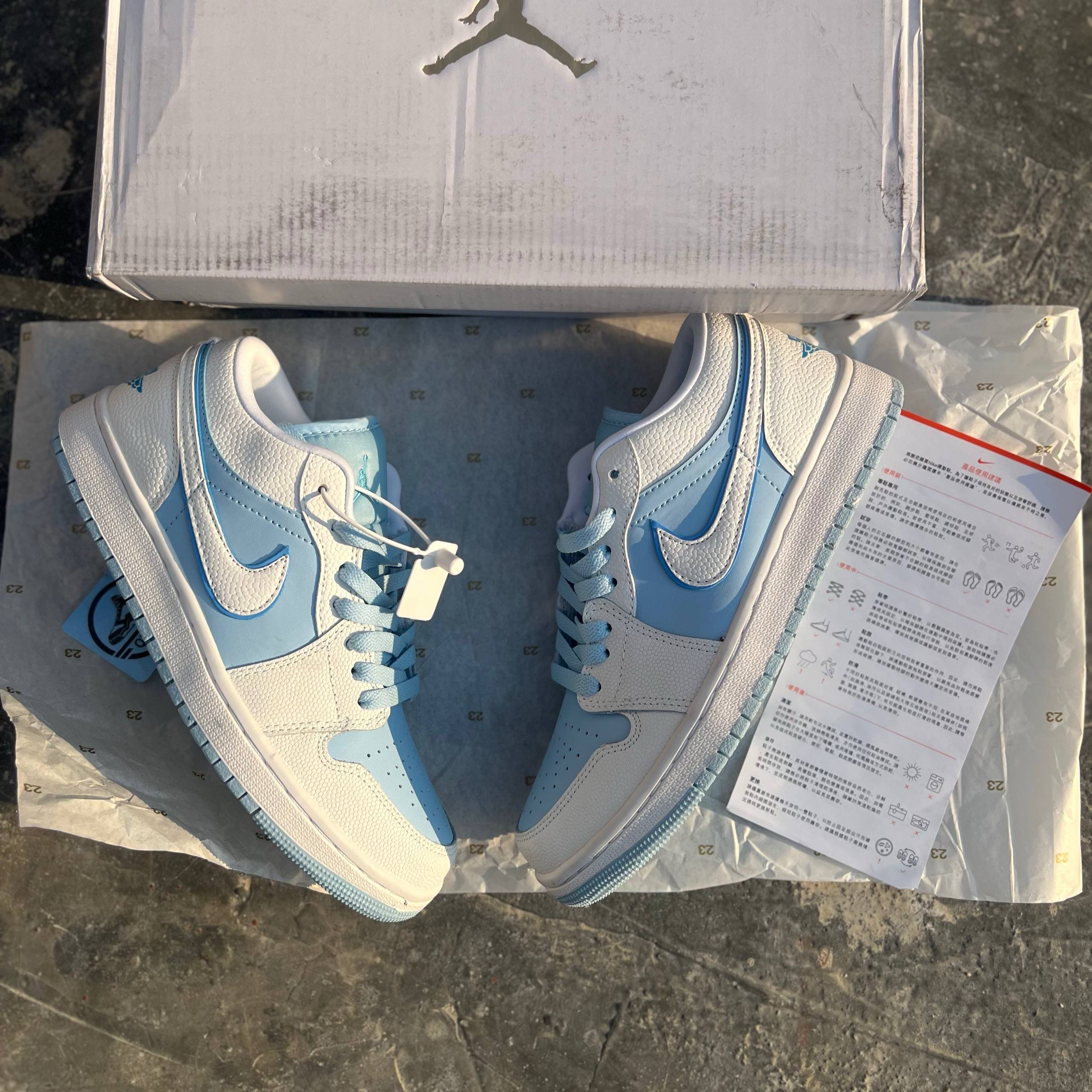 جردن وان آیس بلو افسانه ای Nike Air Jordan 1 blu 129