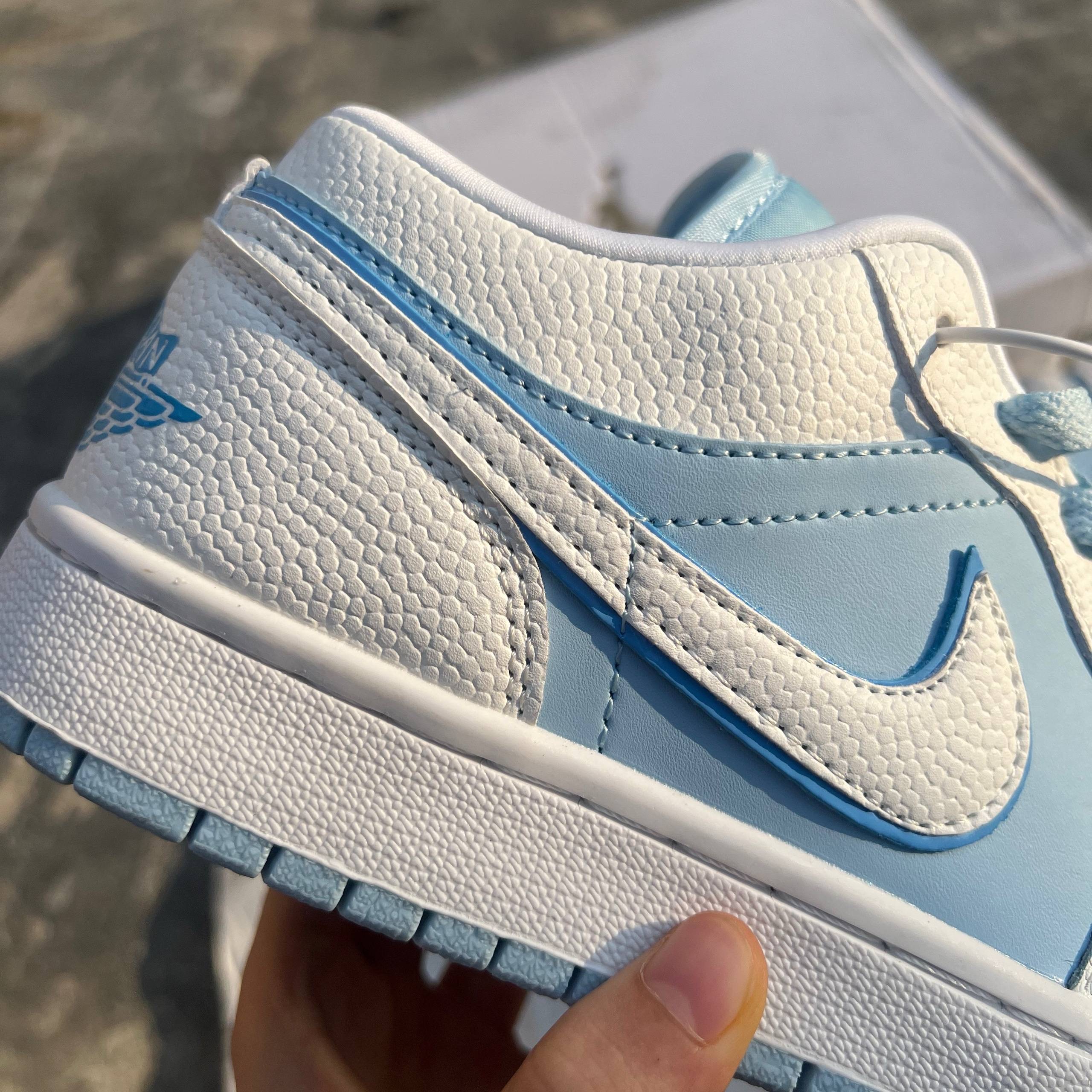 جردن وان آیس بلو افسانه ای Nike Air Jordan 1 blu 129
