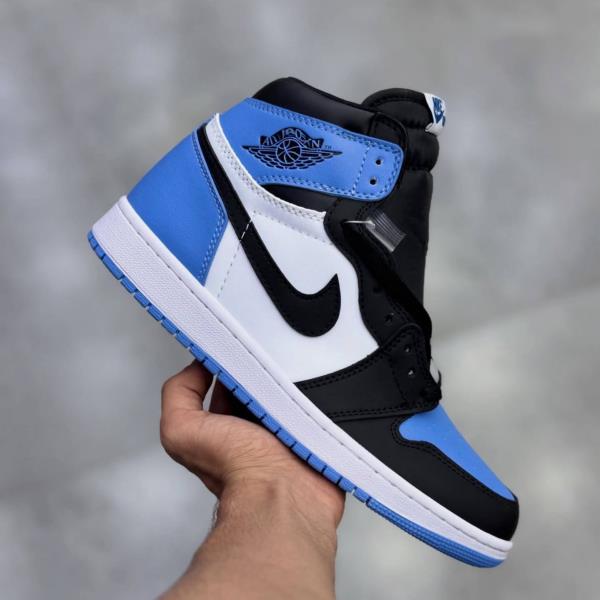 جردن وان پنجه یو ان سی Air Jordan 1 UNC Toe 125
