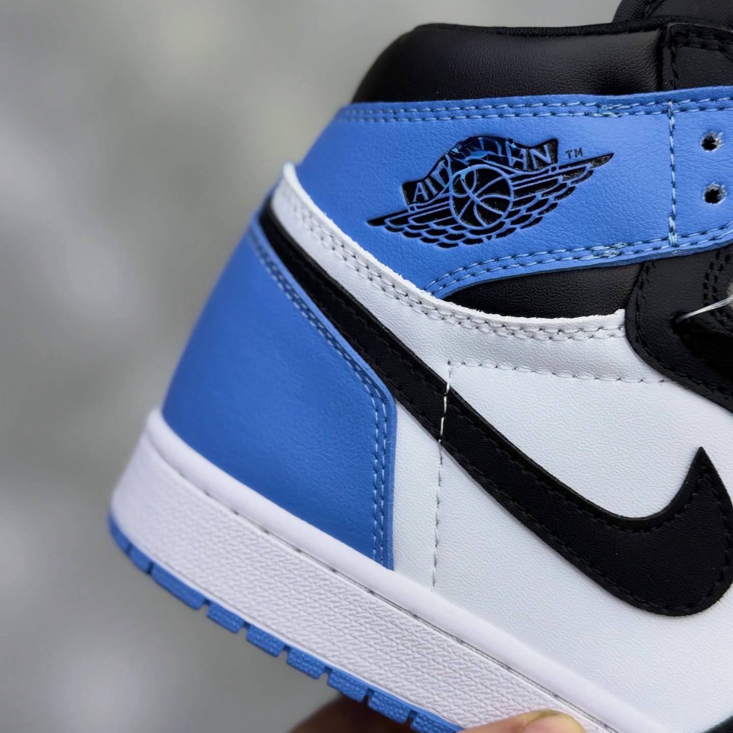 جردن وان پنجه یو ان سی Air Jordan 1 UNC Toe 125