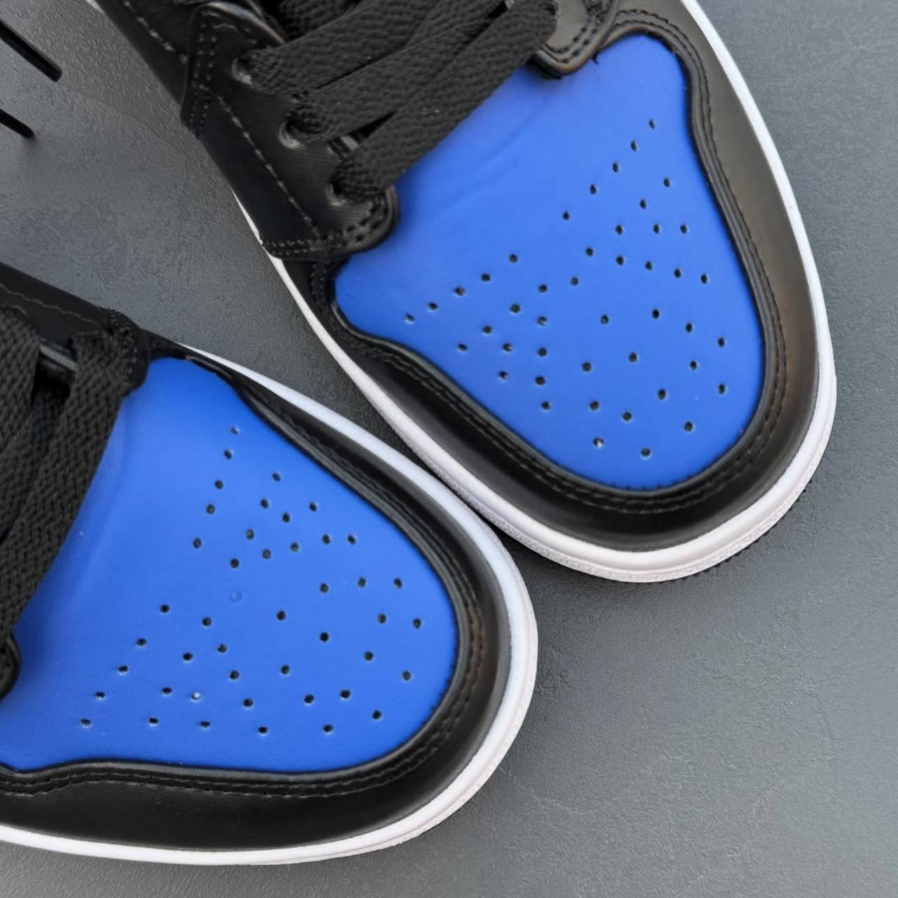 نایک ایر جردن وان آبی Nike Air Jordan 1