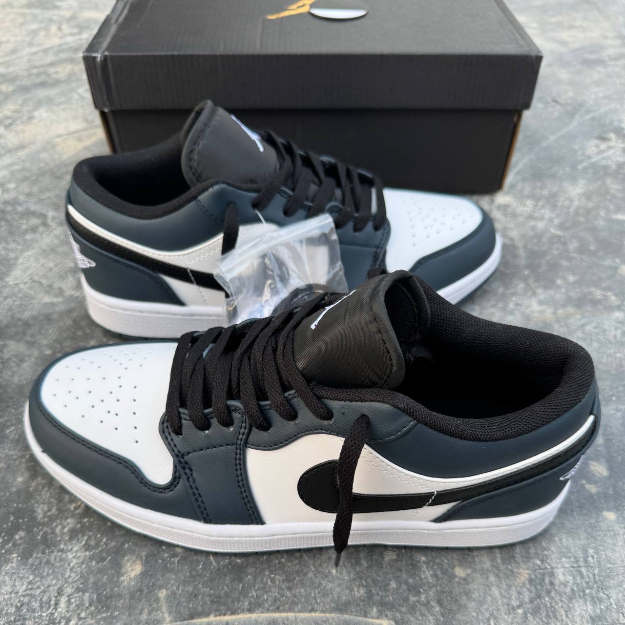 نایک ایر جردن وان سرمه ای Nike Air Jordan 1 Low
