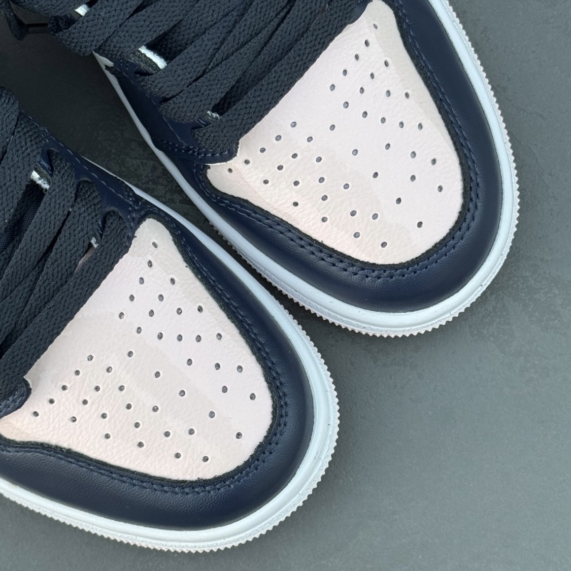 نایک ایر جردن وان صورتی Nike Air Jordan One  194