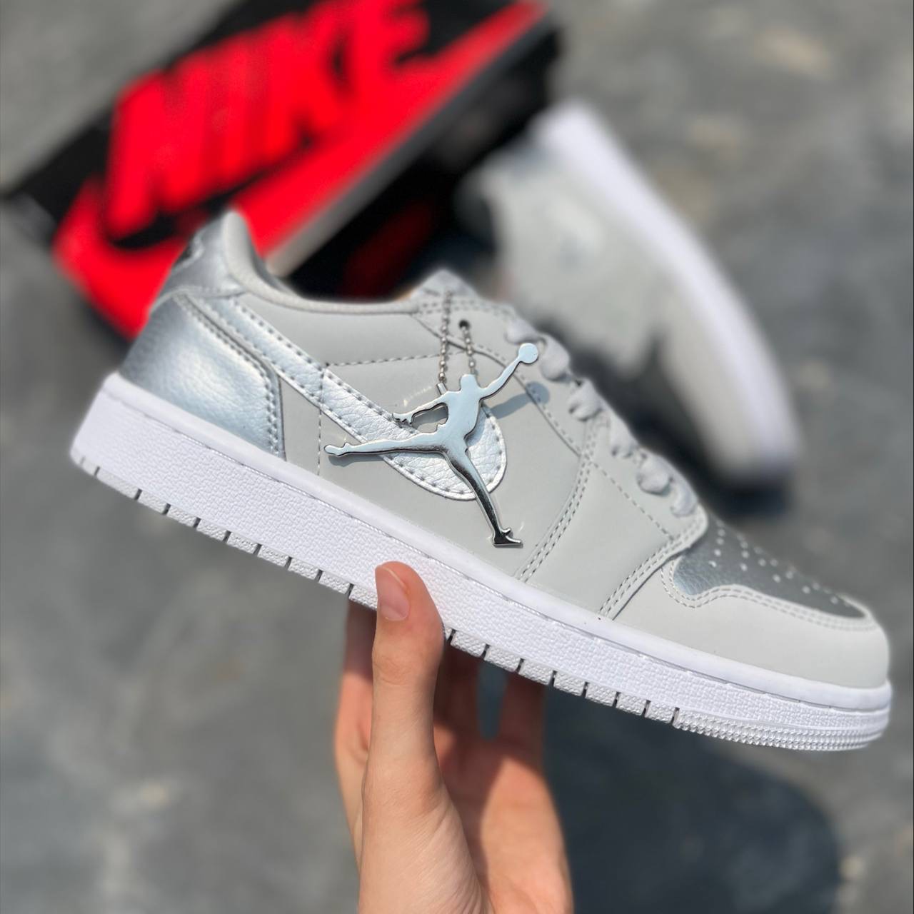 نایک ایر جردن وان متالیک سیلور Nike Air Jordan 1 Low