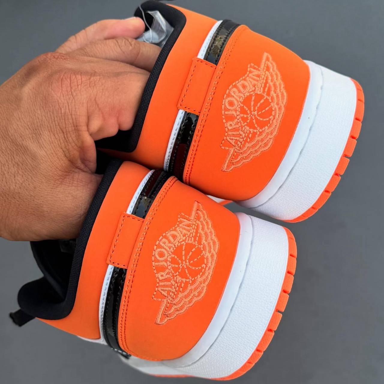 نایک ایر جردن وان نارنجیNike Air Jordan 1 230