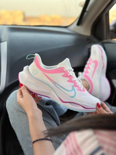 نایک لبخند 2023  703