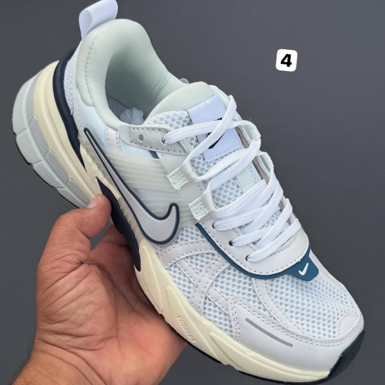 نایک وی تو کی Nike V2K Run