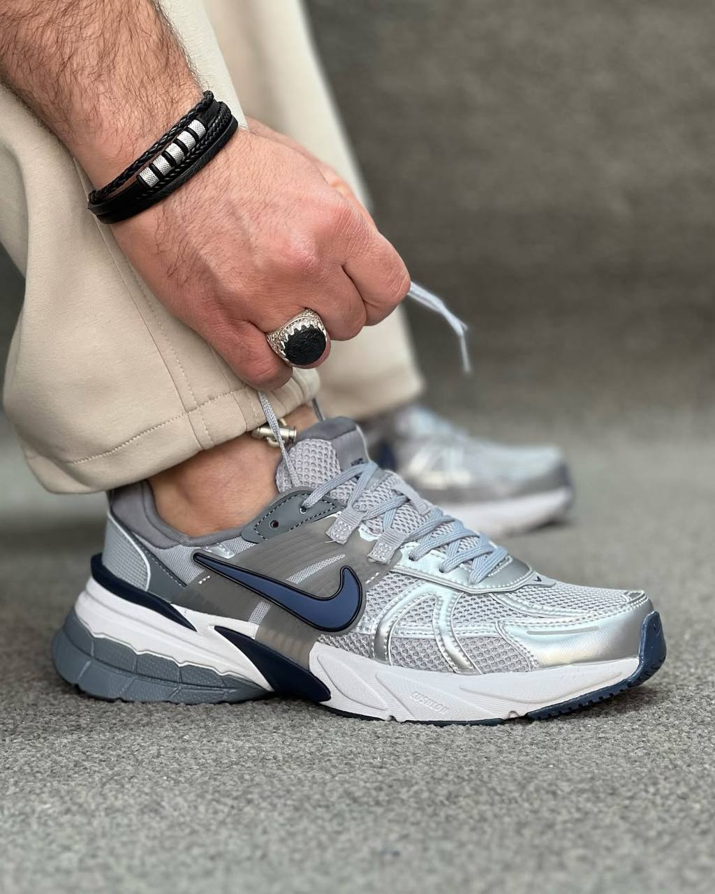  نایک وی تو کی ران Nike v2k run کد