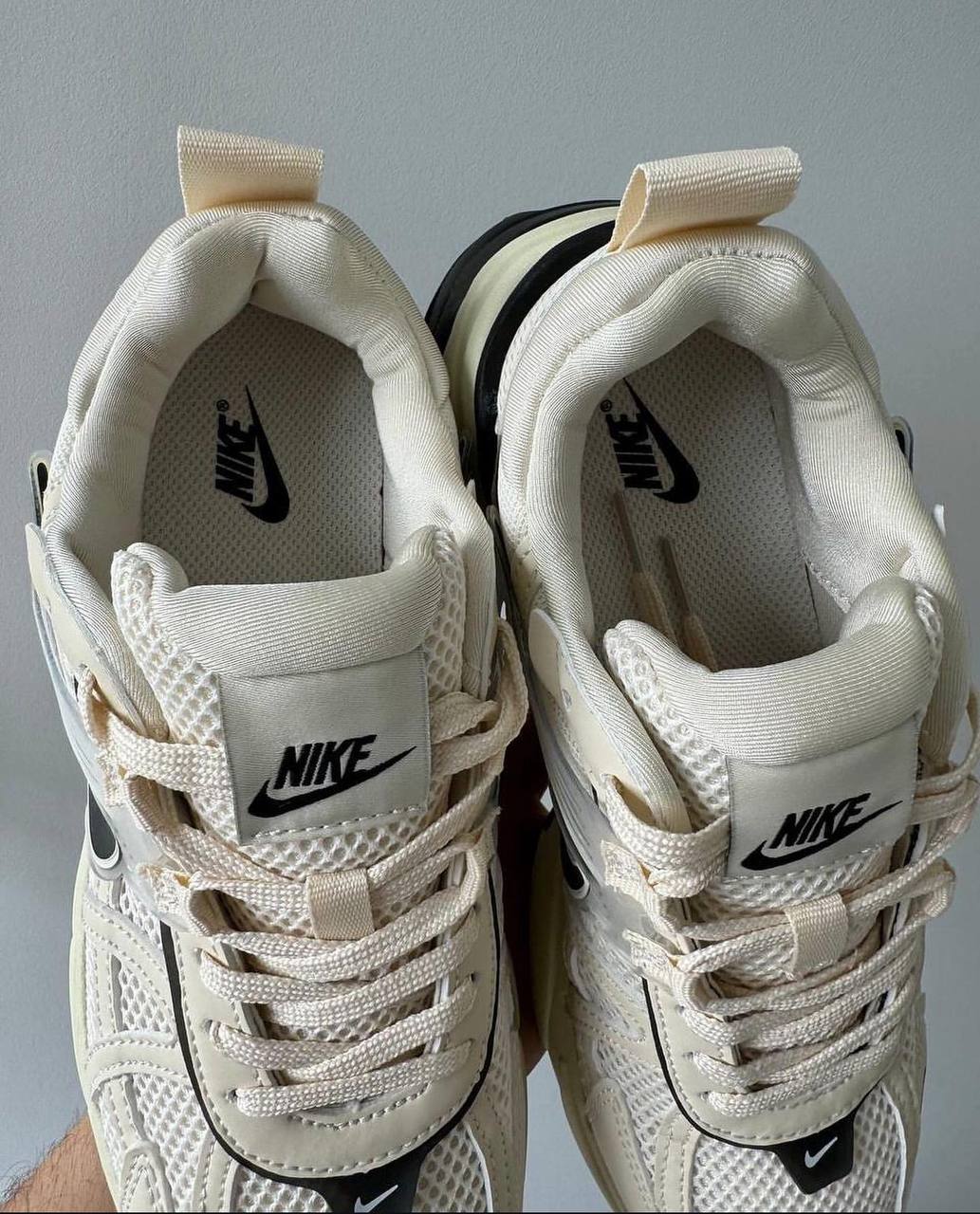  نایک وی تو کی ران Nike v2k run کد