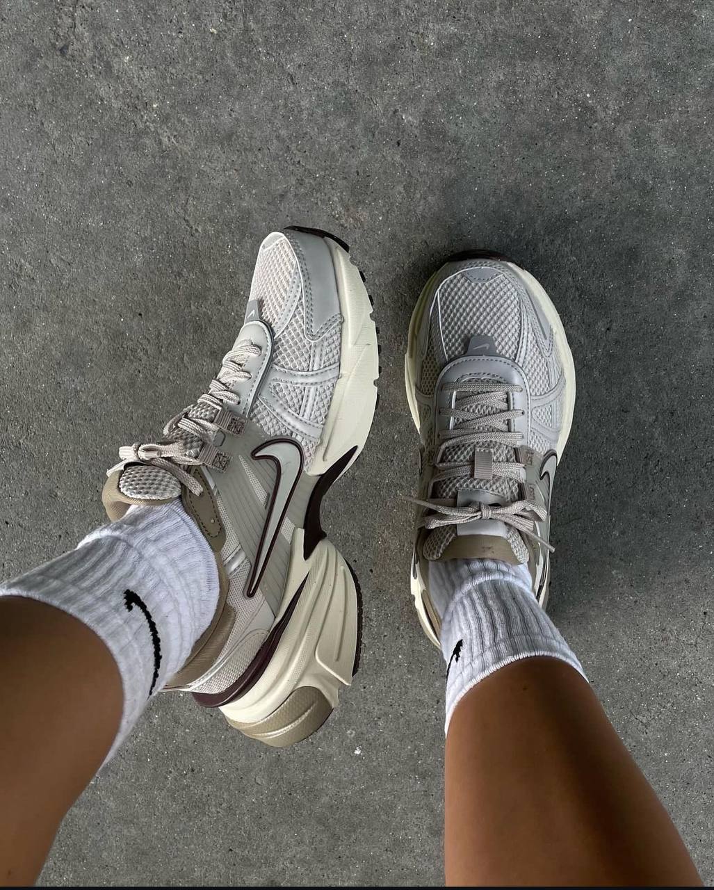  نایک وی تو کی ران Nike v2k run کد