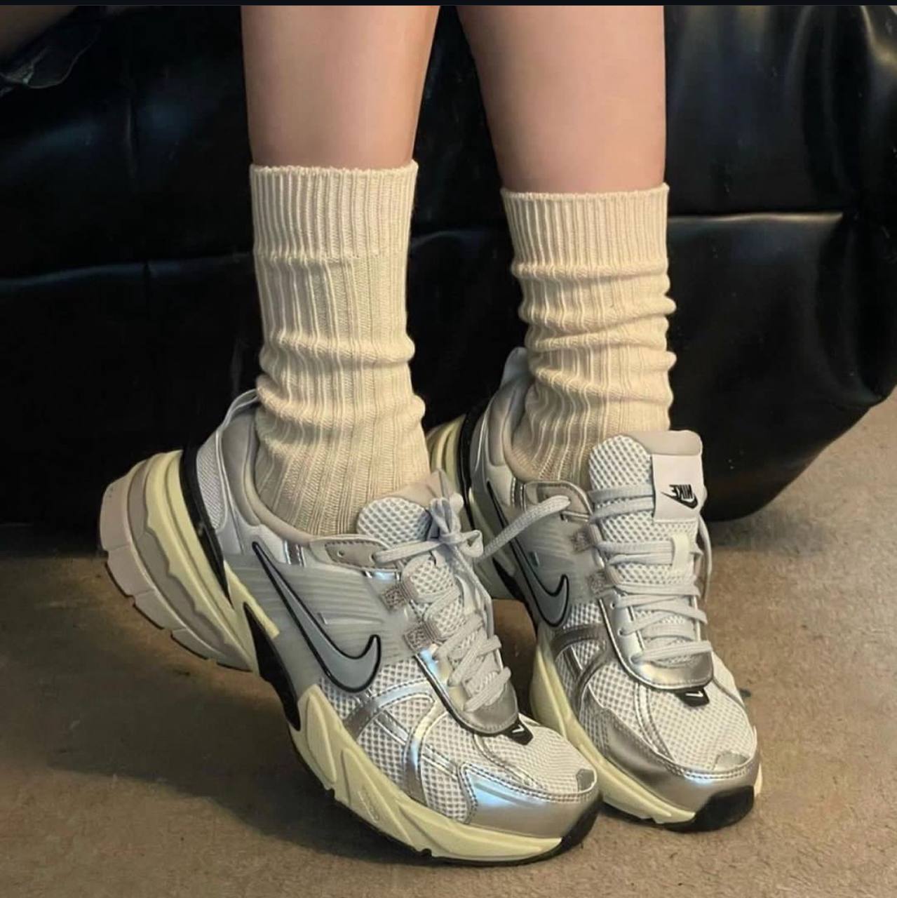  نایک وی تو کی ران Nike v2k run کد 601