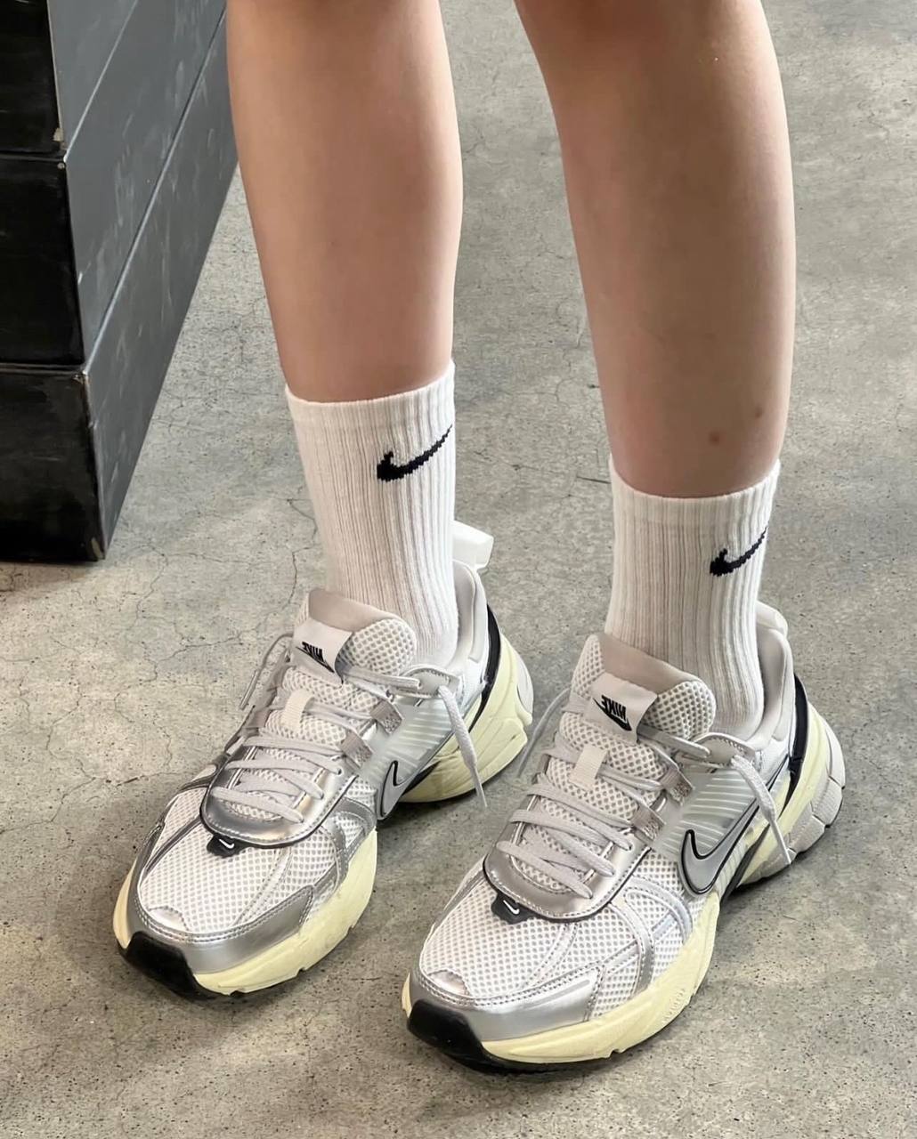  نایک وی تو کی ران Nike v2k run کد