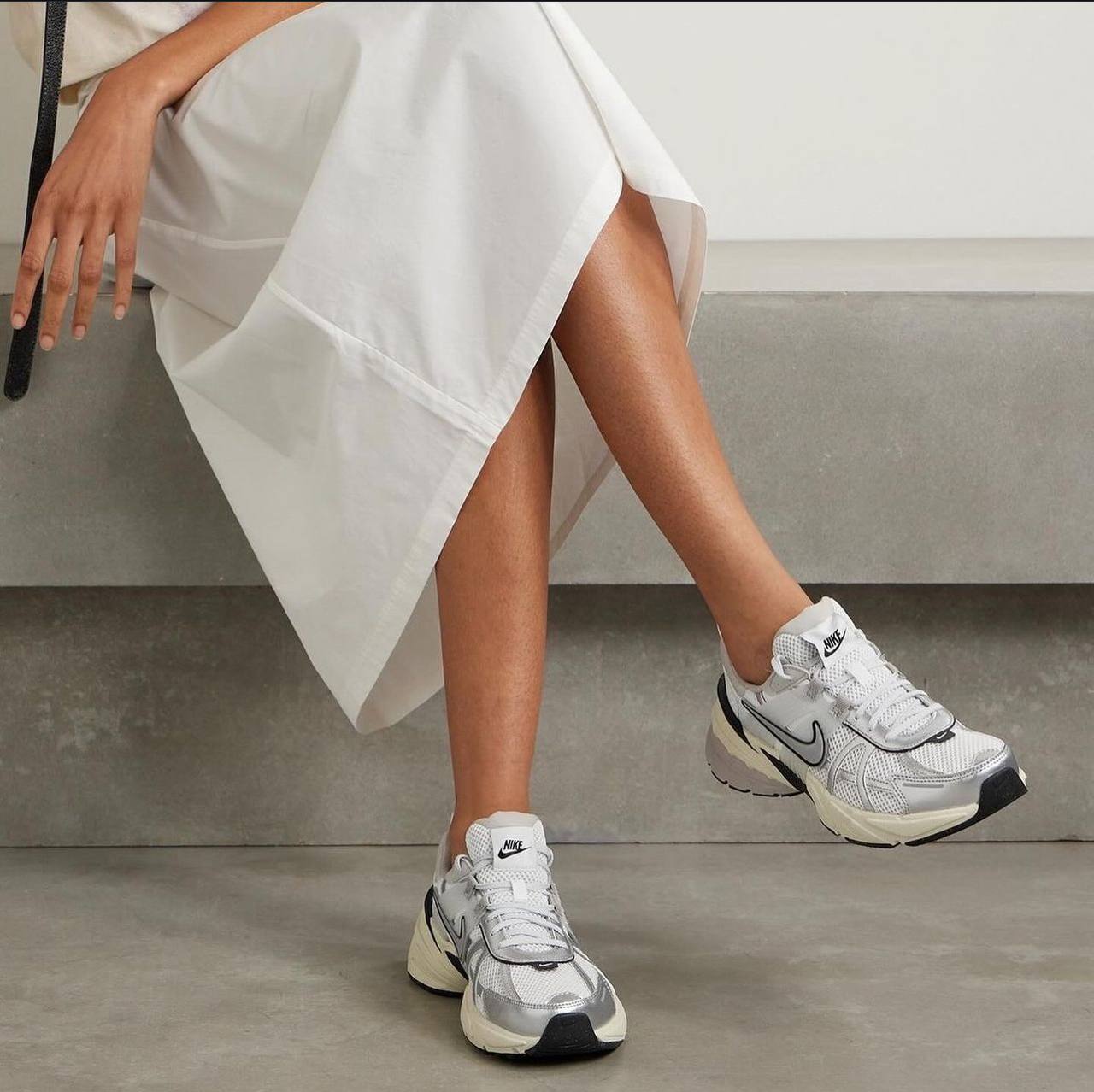  نایک وی تو کی ران Nike v2k run کد