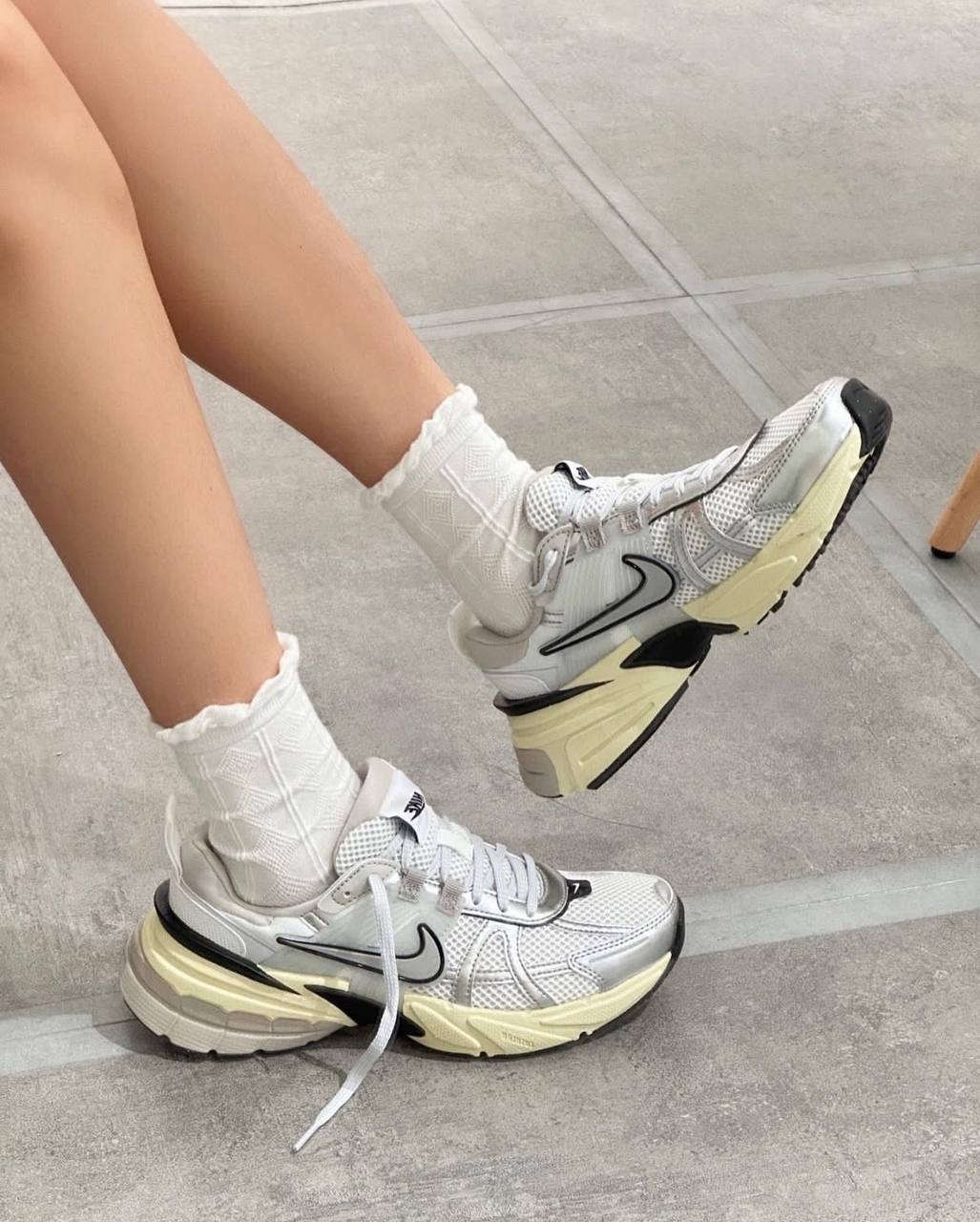  نایک وی تو کی ران Nike v2k run کد