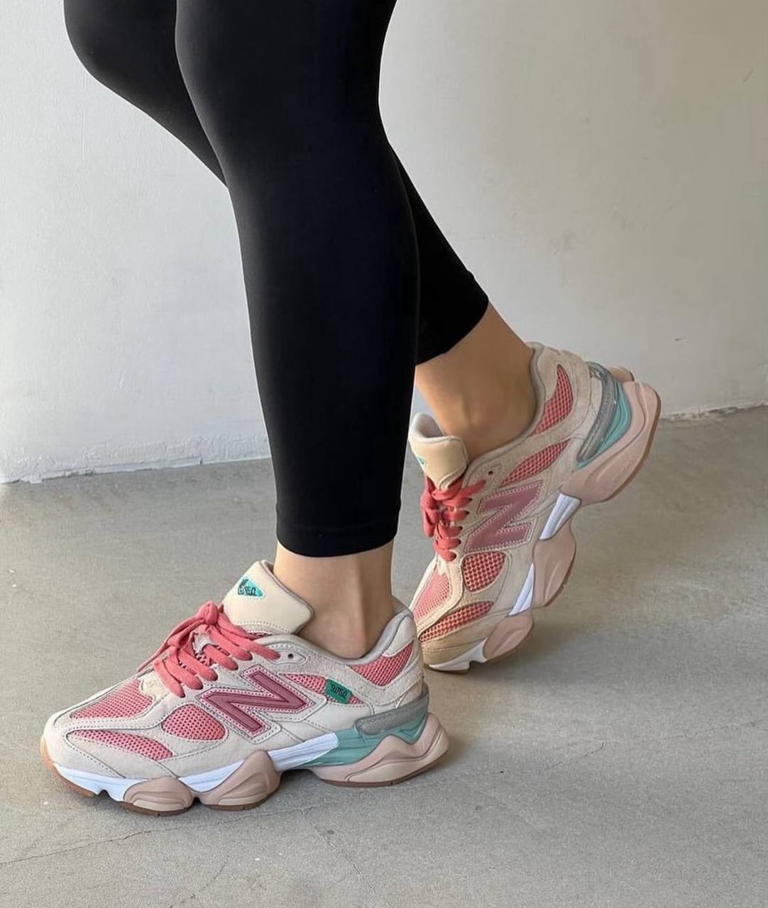 نیو بالانس 2002 رومی 