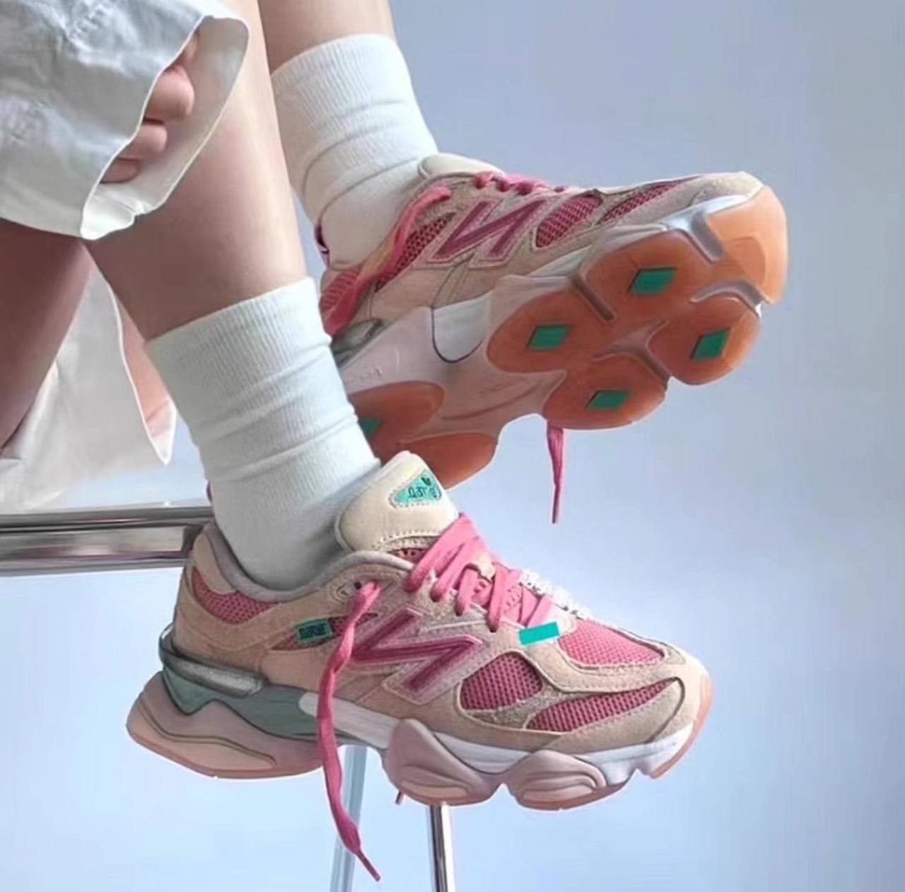 نیو بالانس 2002 رومی 