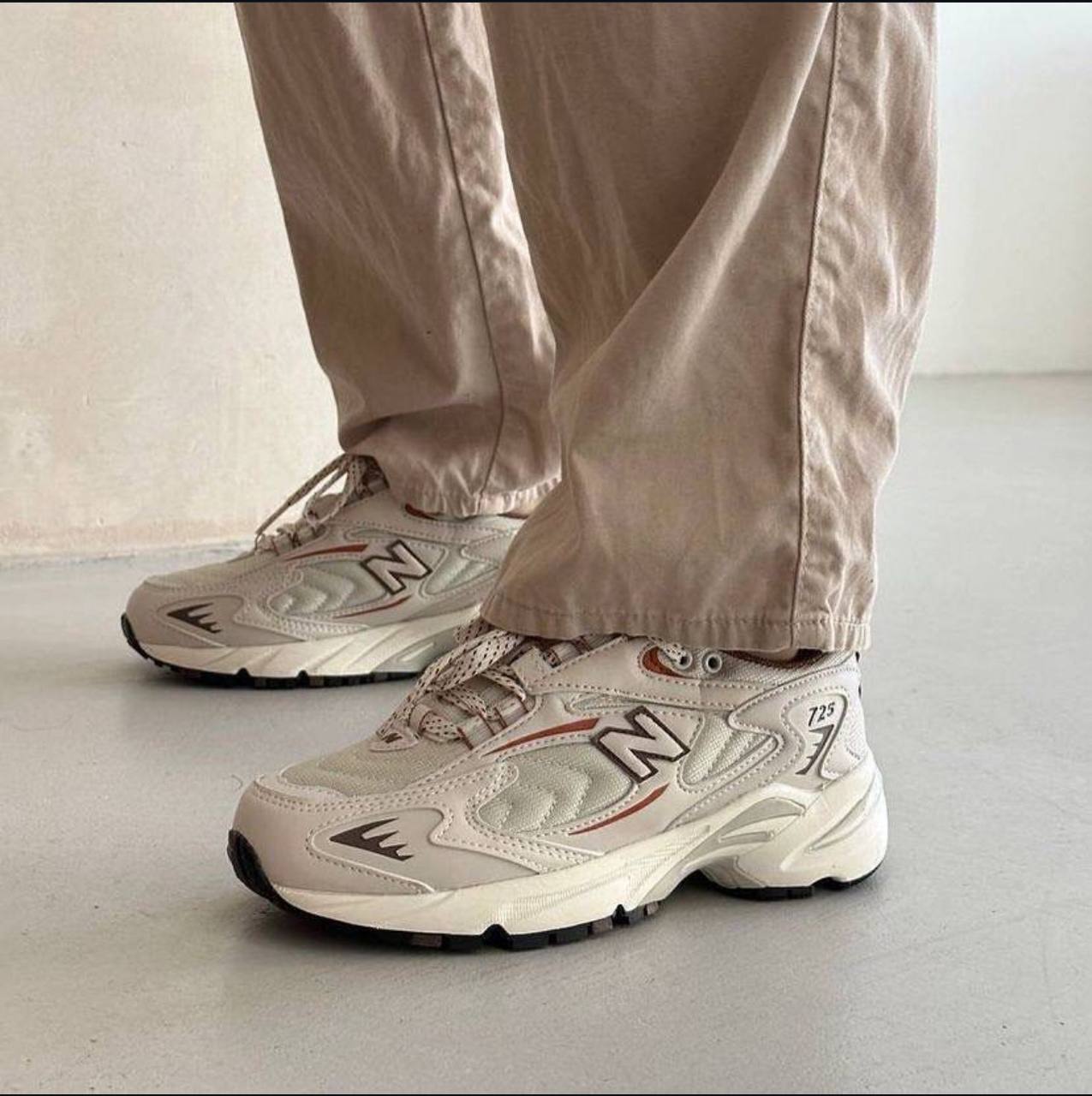 نیو بالانس 725 کد