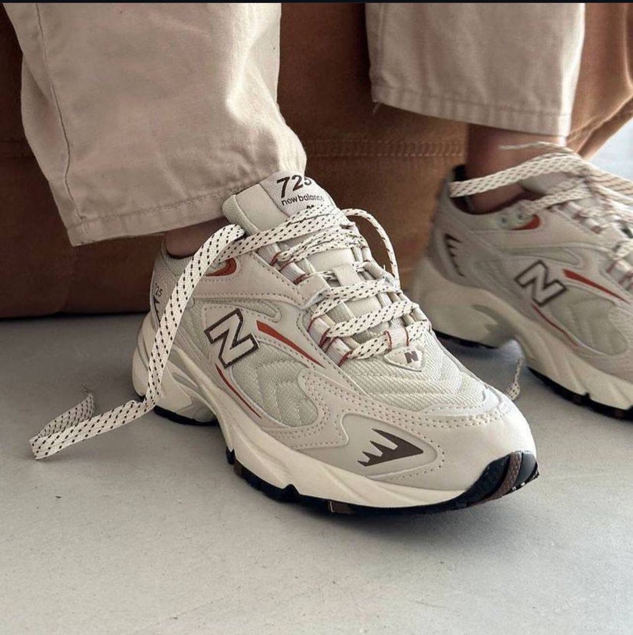 نیو بالانس 725 کد