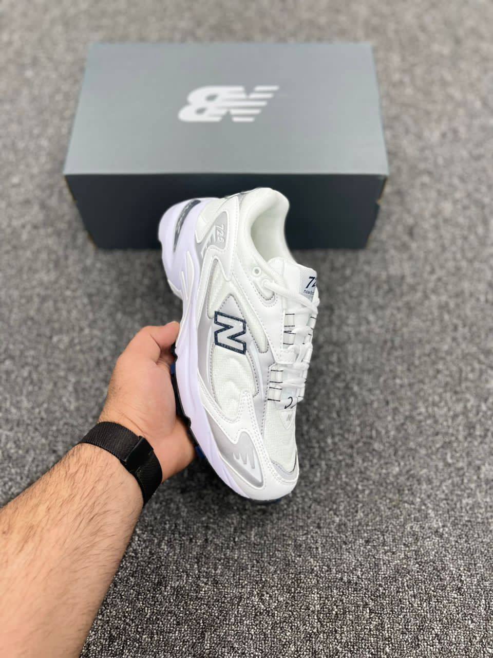 نیو بالانس 725 کد