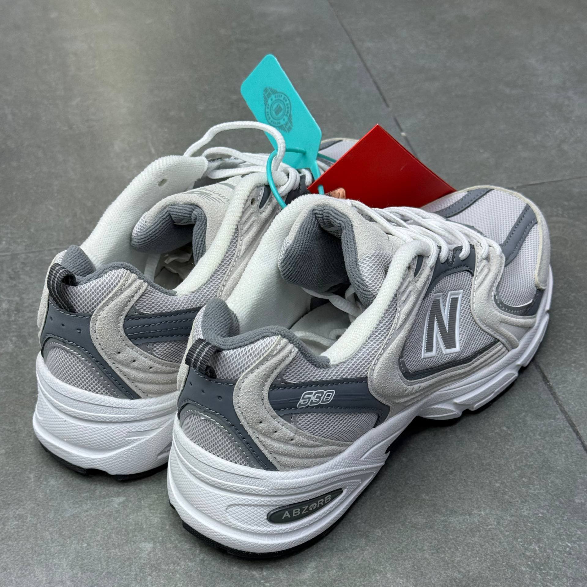 نیوبالانس0 new balance530 57